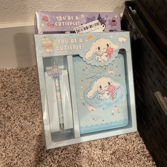 Mystery Box (mini) - Picture 15 of 16